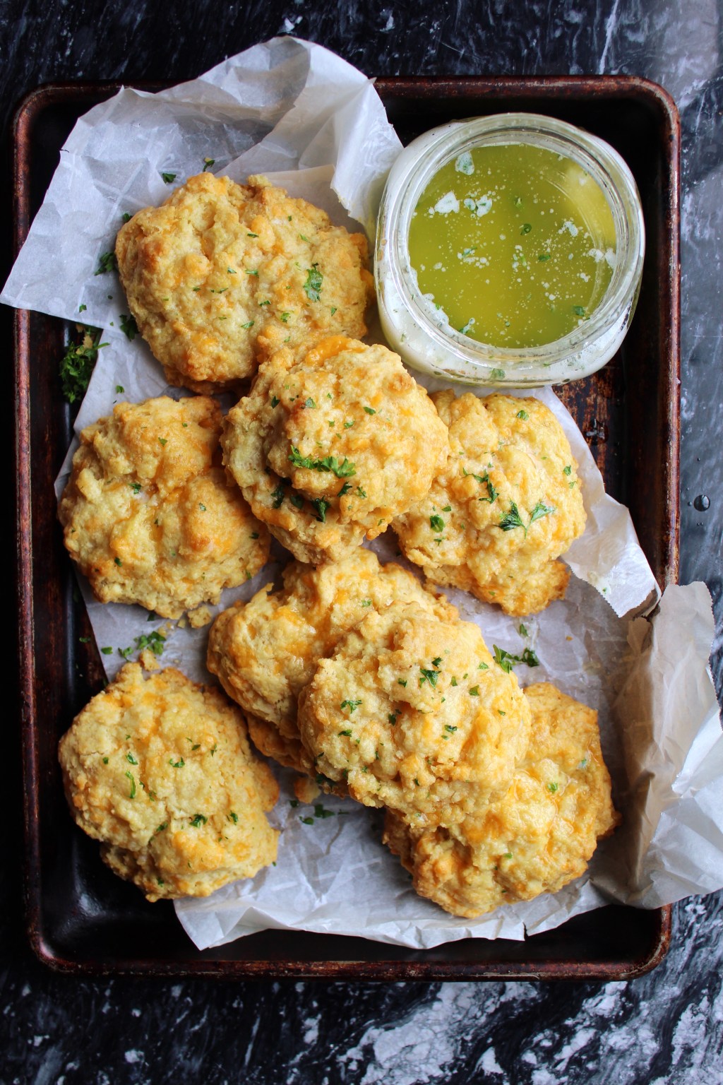 Cheddar Bay Biscuits