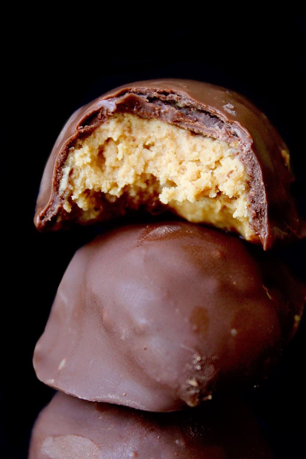 Chocolate Peanut Butter&nbsp;Eggs